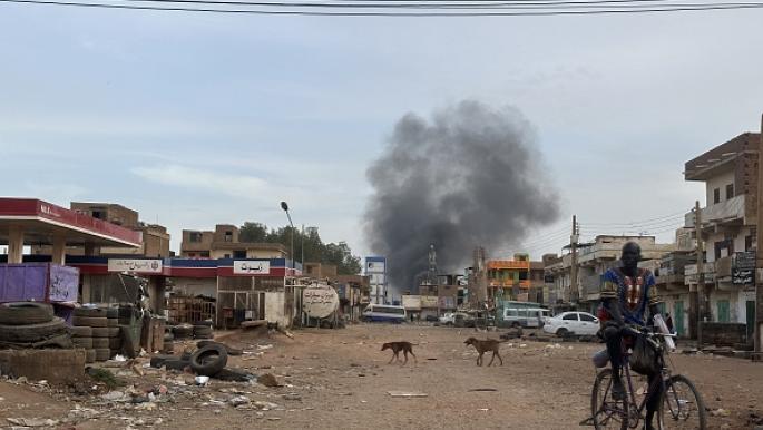 اشتباكات لليوم الثالث للسيطرة على قاعدة عسكرية في الخرطوم