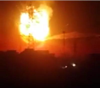  حريق هائل بجبل عطان بالعاصمة صنعاء وانفجارات تهز المنطقة 