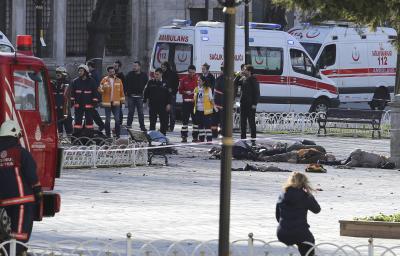 إنفجار يهز وسط مدينة إسطنبول التركية وأكثر من 30 شخص بين قتيل وجريح 