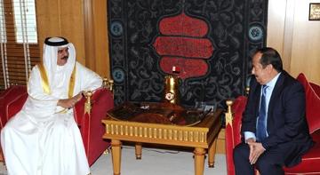 رئيس جهاز الأمن القومي الأسبق يبدأ ممارسة مهامه كسفيراً لليمن لدى البحرين ( صوره)