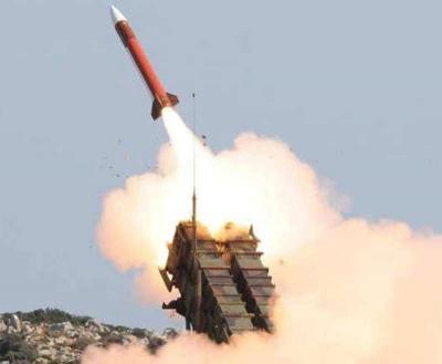  قوات الدفاع الجوي السعودي تعلن عن إطلاق صاروخ باليستي من اليمن باتجاه خميس مشيط 