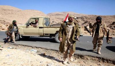 الجيش يعلن عن ضبط 3 شاحنات محملة بالأسلحة والقذائف كانت متجهة للحوثيين 