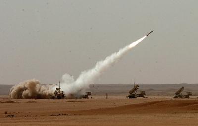 إطلاق صاروخ على مدينة خميس مشيط السعودية والتحالف يكشف عن مصيره