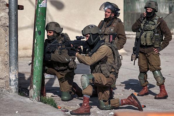 جيش الاحتلال يقر بمقتل 6 عسكريين وإصابة 7 آخرين بجروح خطرة في غزة