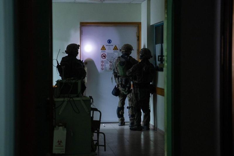 سي أن أن": احتمال وضع الجيش الإسرائيلي الأسلحة في مستشفى الشفاء كبير