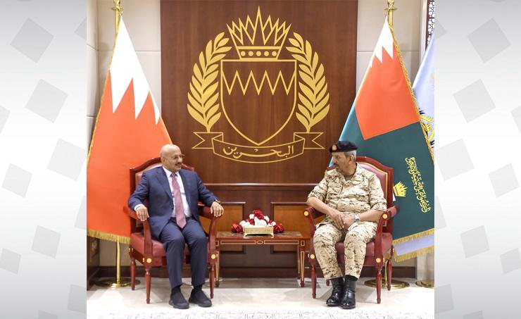 العميد طارق يلتقي القائد العام لقوة دفاع البحرين