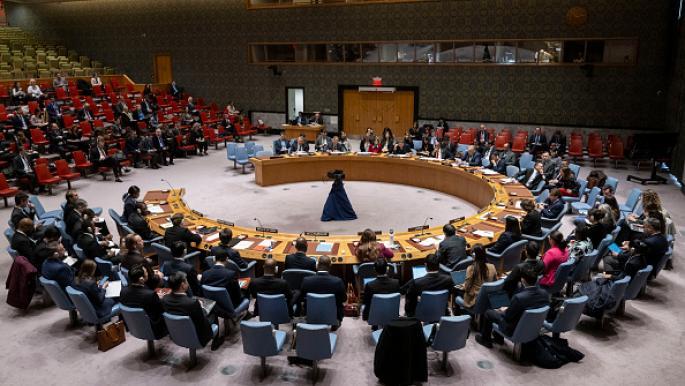 تفاصيل قرار مجلس الأمن الصادر ضد الحوثيين بالإجماع .. وماذا يعني البند الرئيسي في القرار الذي صاغتة أمريكا ؟