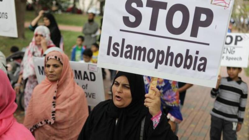 الأمم المتحدة تعتمد قرارا بشأن مكافحة كراهية الإسلام والأمين العام يصف الإسلاموفوبيا "بالطاعون"