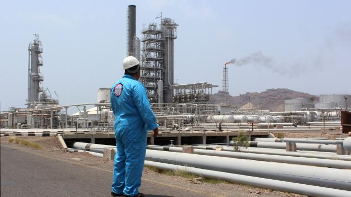صدمة النفط اليمني : كيف عمقت مسألة توقف تصدير النفط الأزمات الاقتصادية ؟
